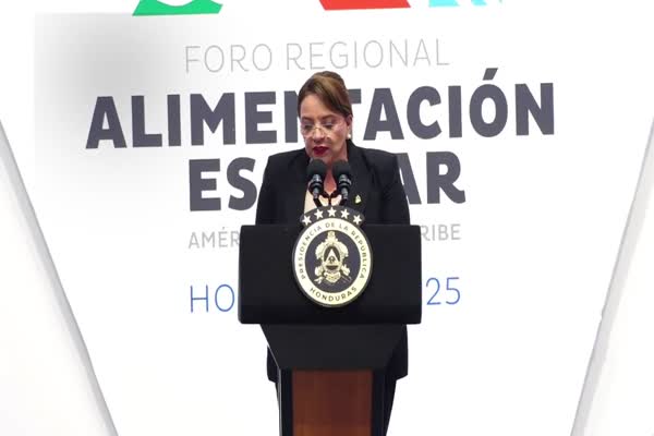 Gobierno de Honduras triplica inversión en alimentación escolar y ahora beneficia a 1.2 millones de niños