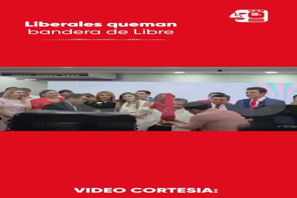 Arnaldo Paguaga se une al Partido Liberal y quema bandera de Libre en acto polémico