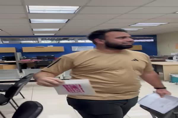 “Viva Rixi”:  Militante de Libre lanza consigna política al despedirse de sus compañeros en INJUPEMP