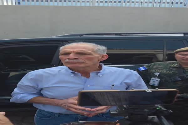 Presidente Nasry Asfura urge acuerdo entre empresarios y trabajadores por salario mínimo antes del 1 de mayo