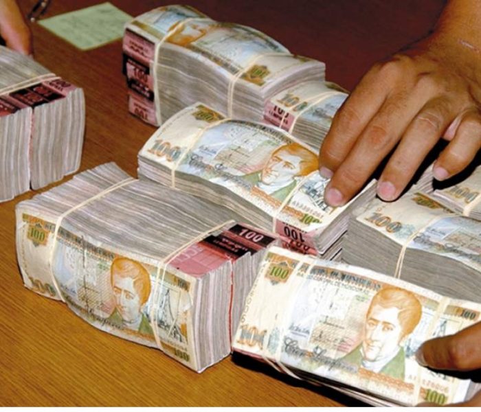 Caída de inversión extranjera y nacional trajo consigo exceso de liquidez bancaria 