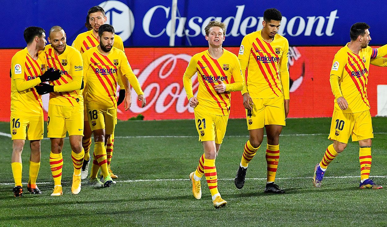 Barcelona vence a Huesca con gol de De Jong